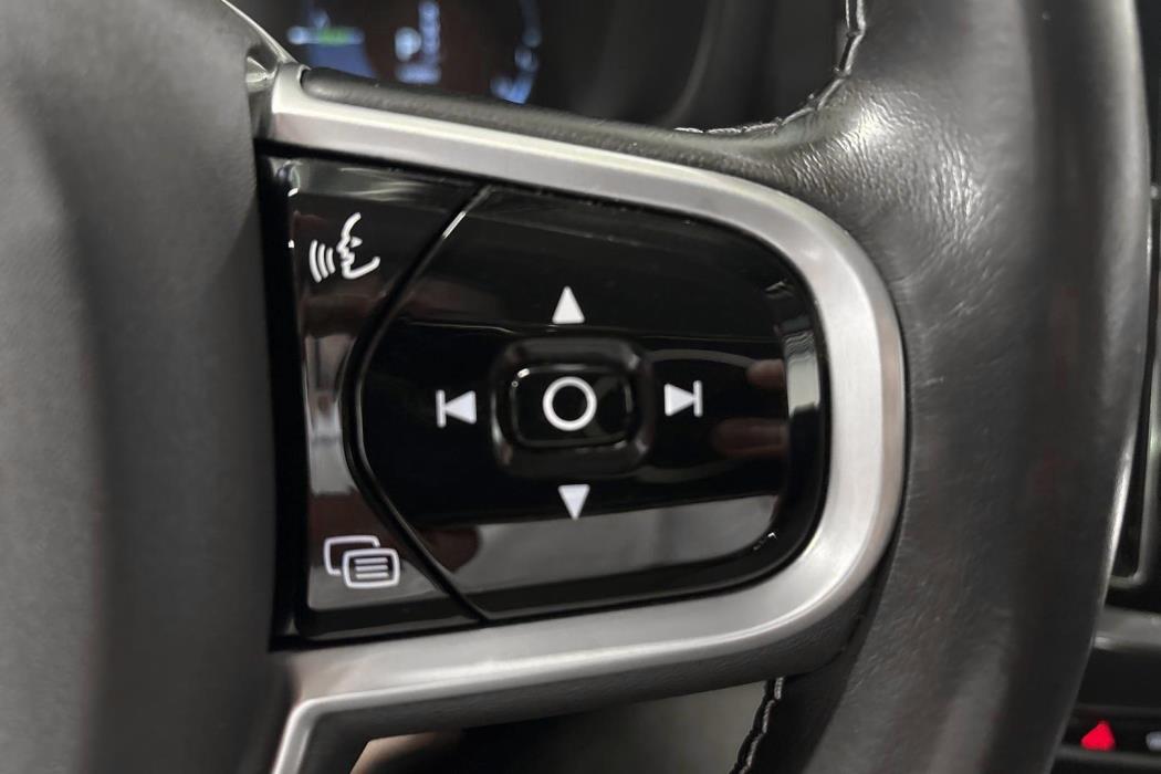 VOLVO V60 2020