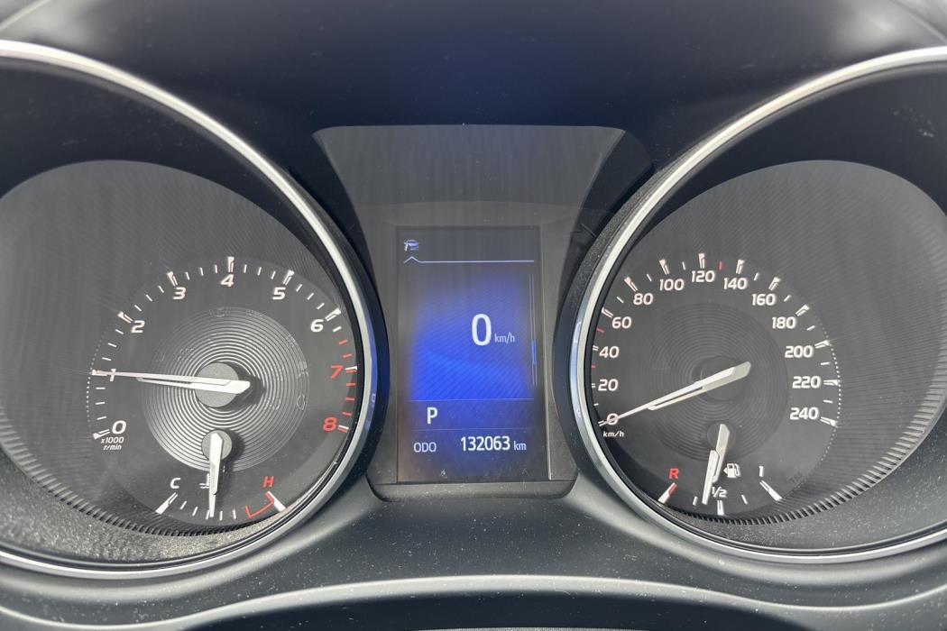 TOYOTA AVENSIS 2017