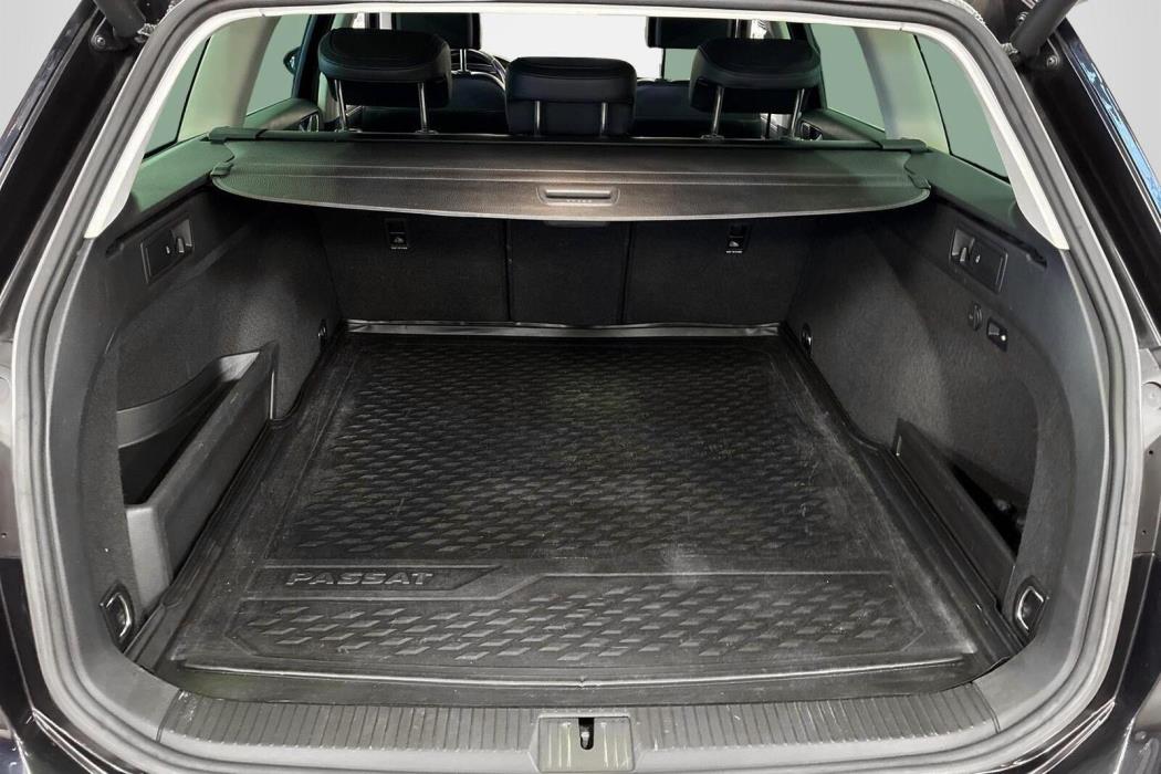 VOLKSWAGEN Passat 2016