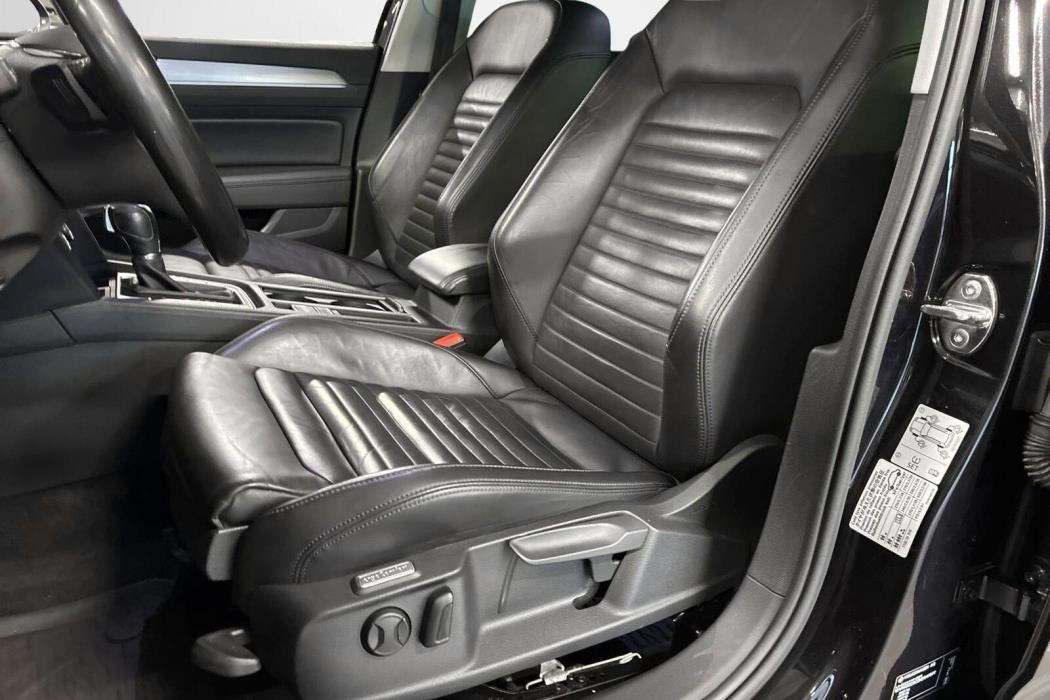 VOLKSWAGEN Passat 2016