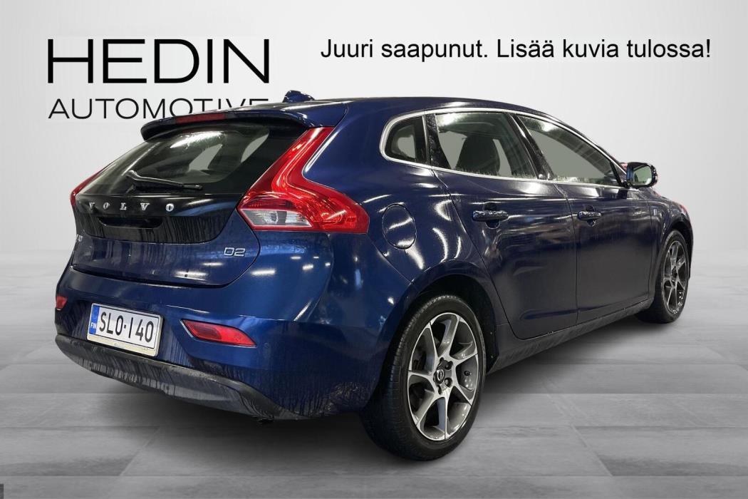 VOLVO V40 2014