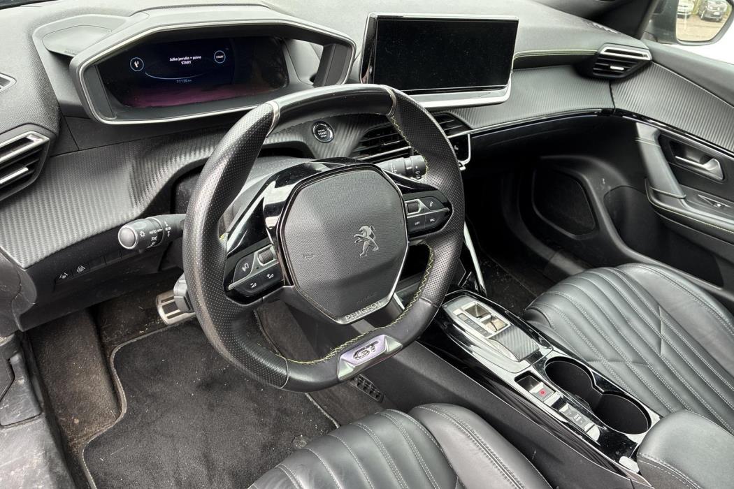 Peugeot e-2008 2022