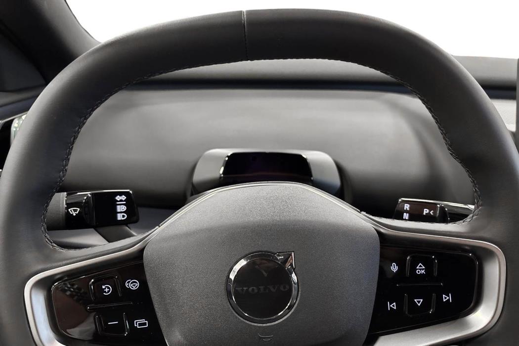 VOLVO EX30 2025