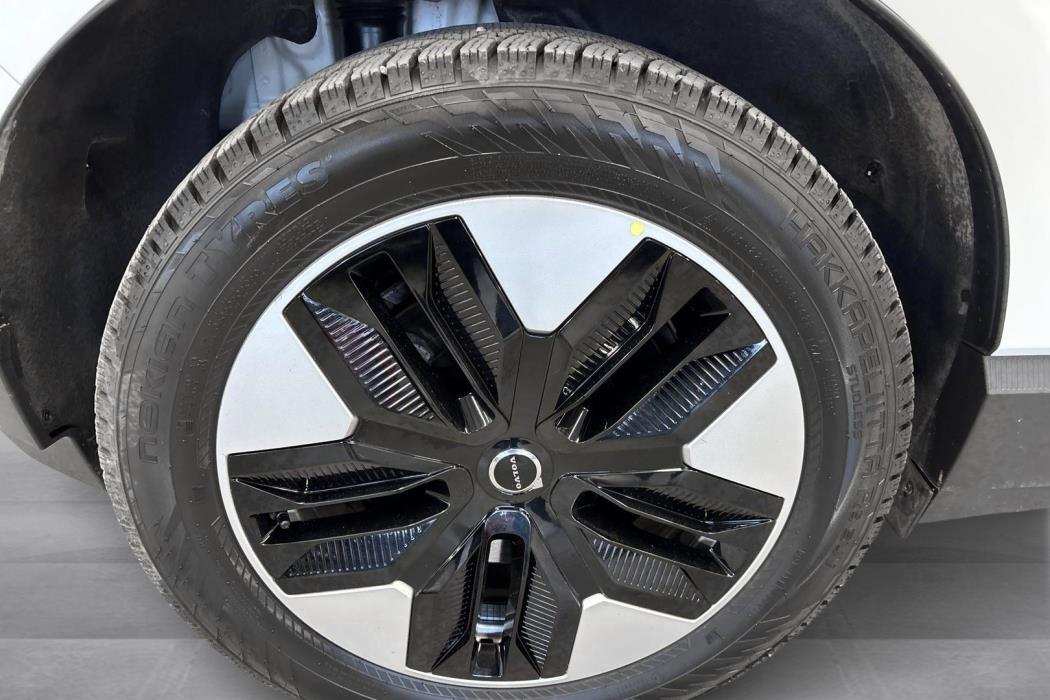 VOLVO EX30 2025