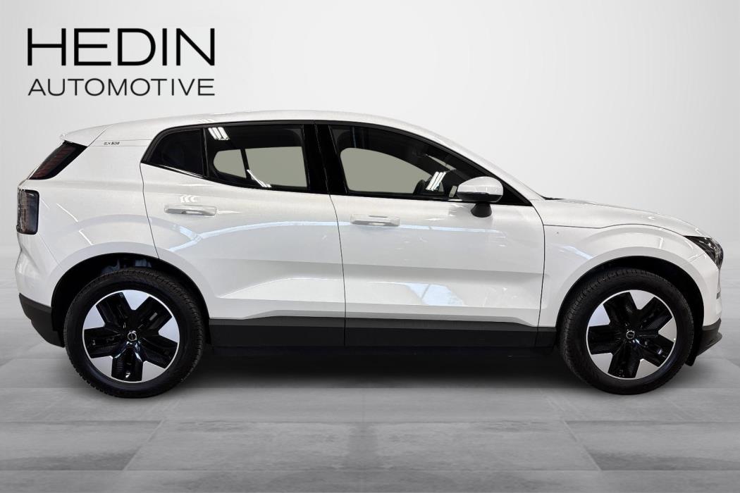 VOLVO EX30 2025