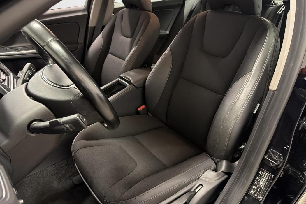 VOLVO S60 2012