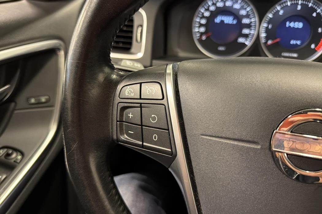 VOLVO S60 2012