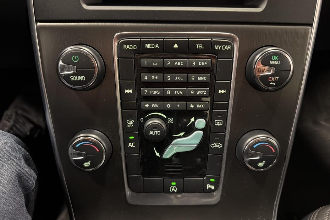 VOLVO S60 2012