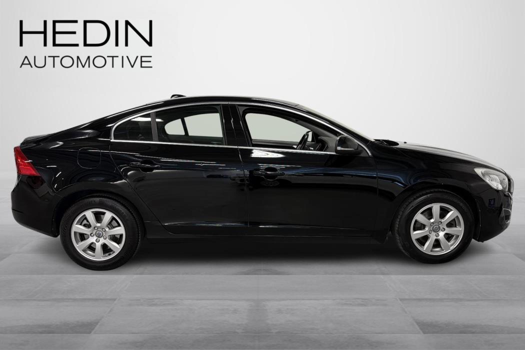 VOLVO S60 2012