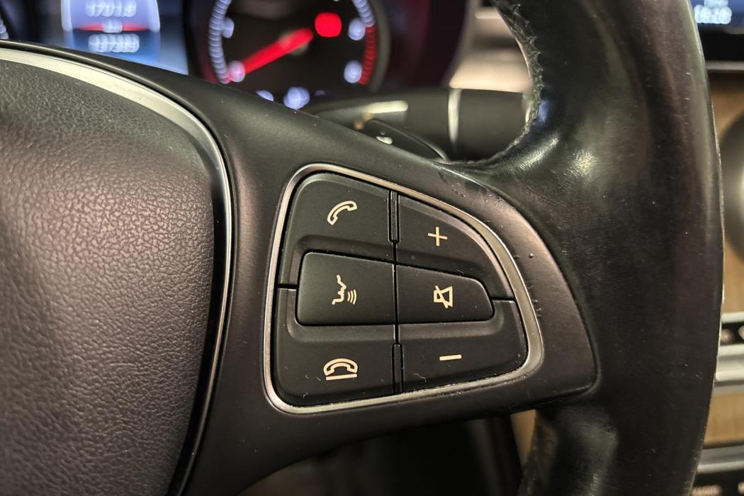 MERCEDES-BENZ C 2016