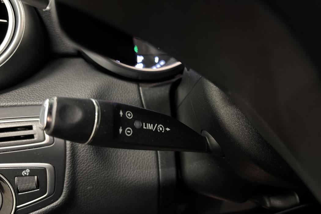 MERCEDES-BENZ C 2016