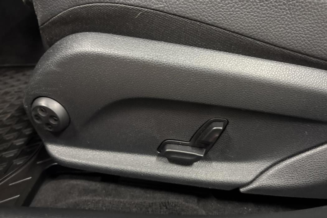 MERCEDES-BENZ C 2016