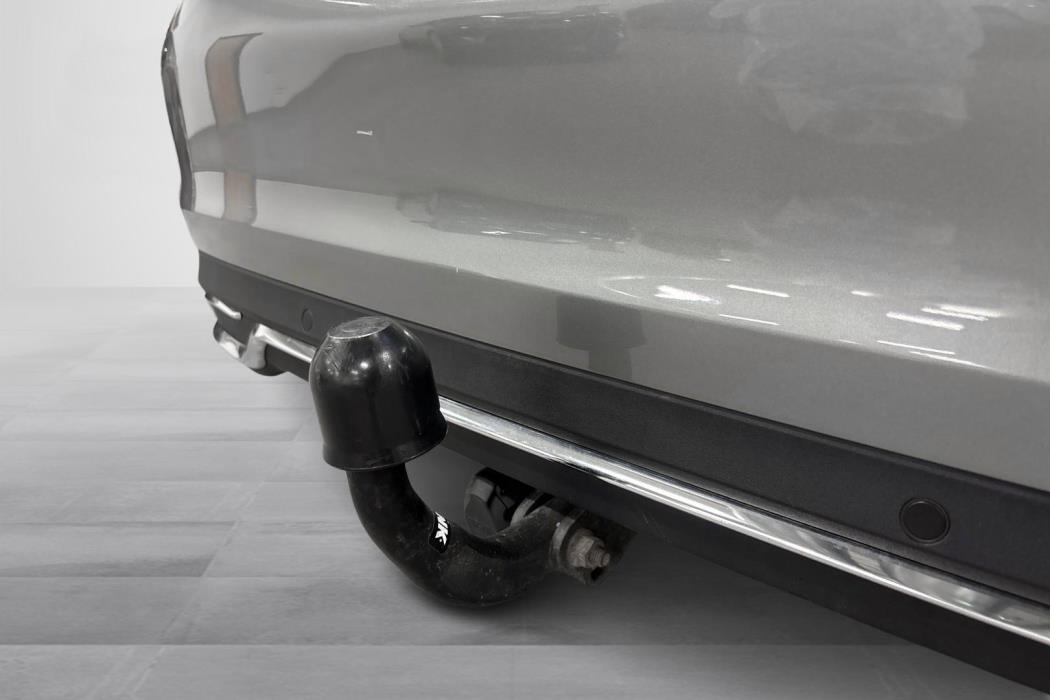 MERCEDES-BENZ C 2016