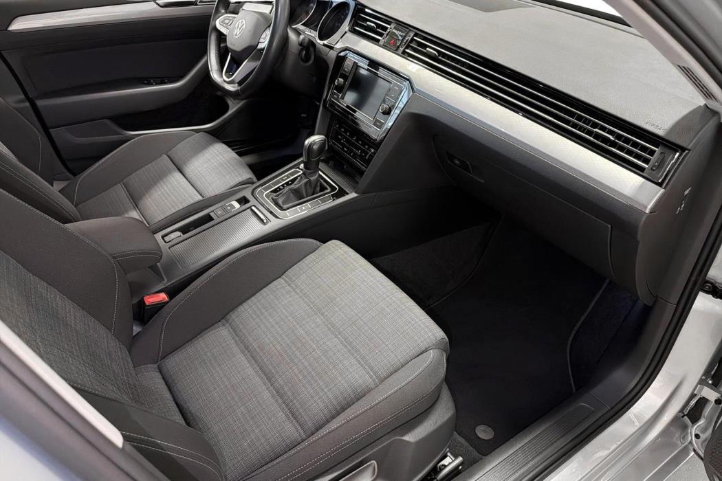 Volkswagen Passat 2022
