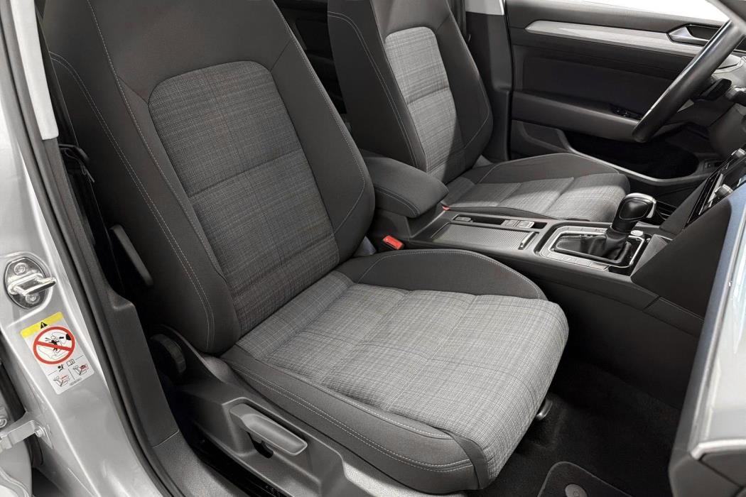 Volkswagen Passat 2022