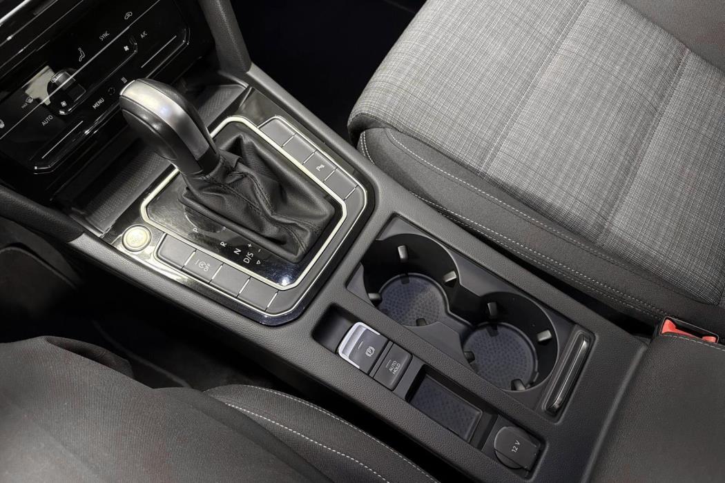 Volkswagen Passat 2022
