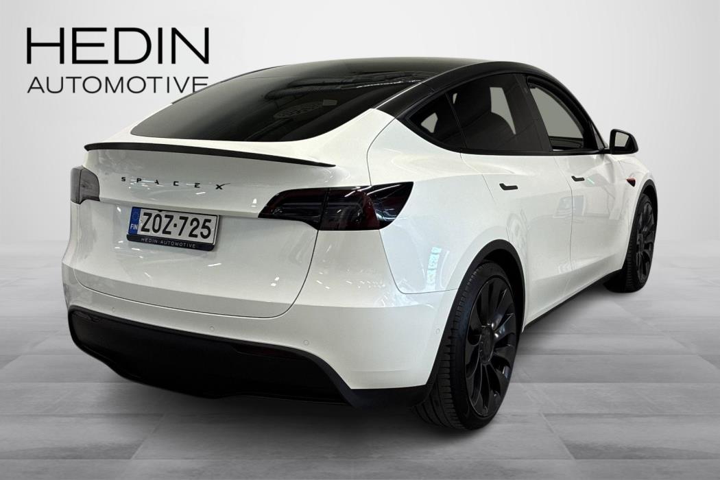Tesla Model Y 2022