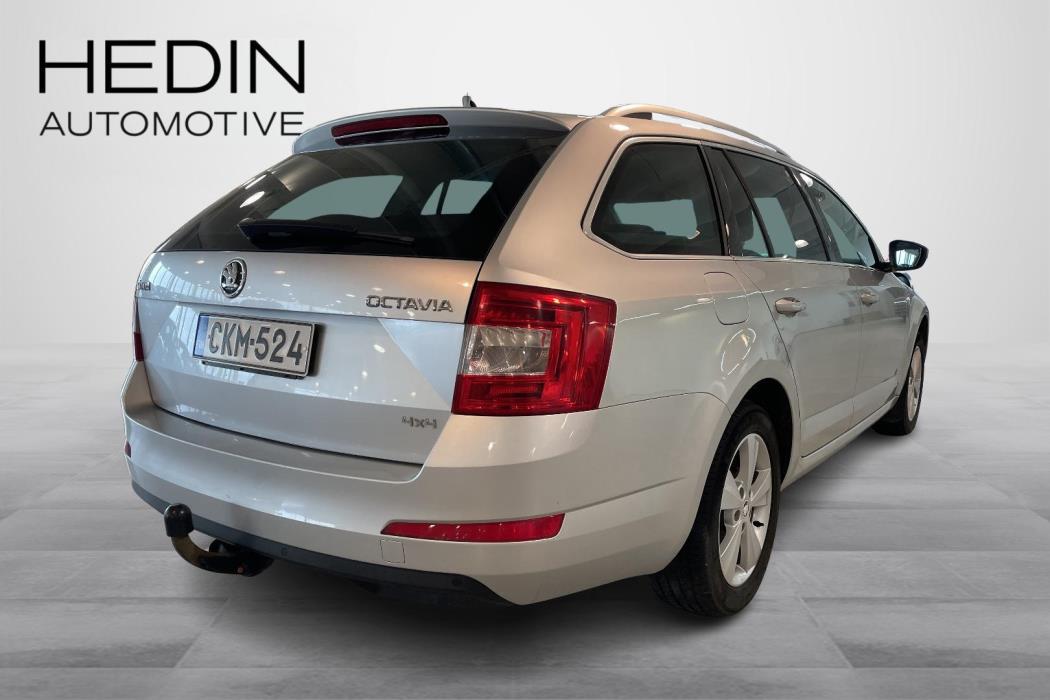SKODA OCTAVIA 2016
