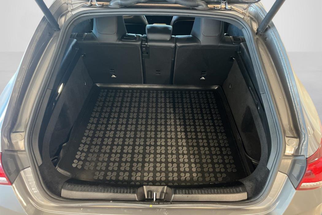 MERCEDES-BENZ CLA 2022