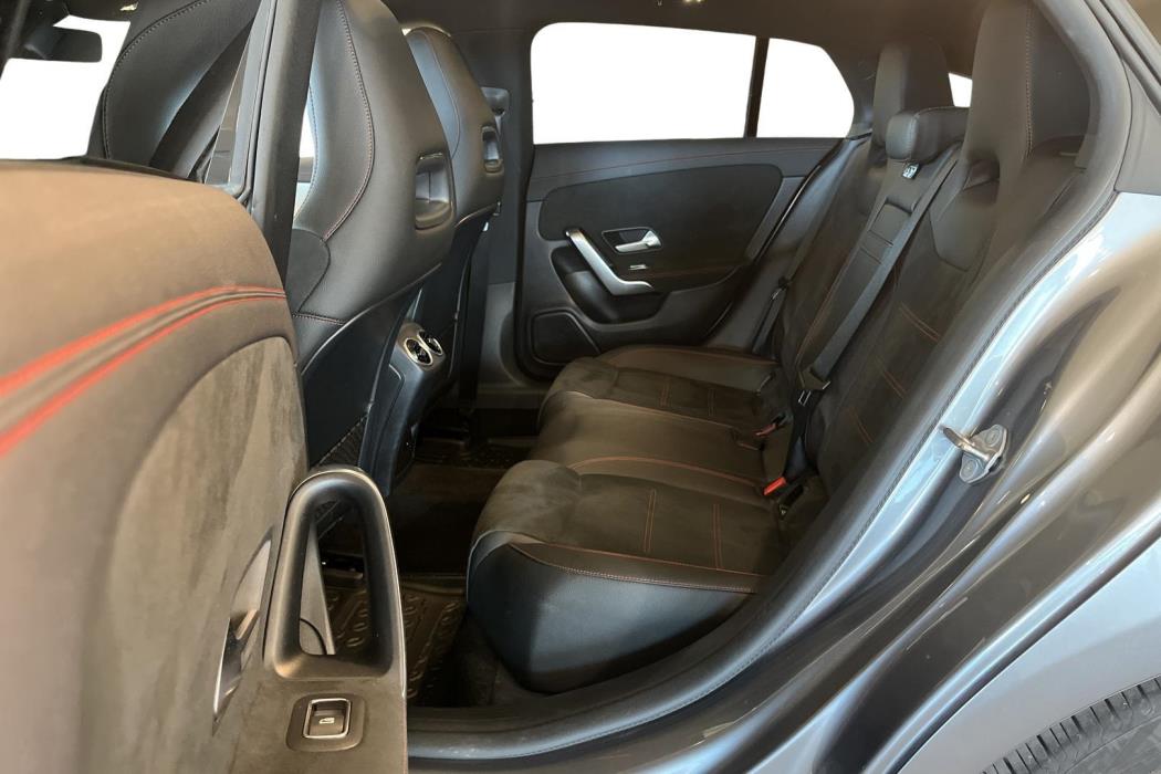 MERCEDES-BENZ CLA 2022