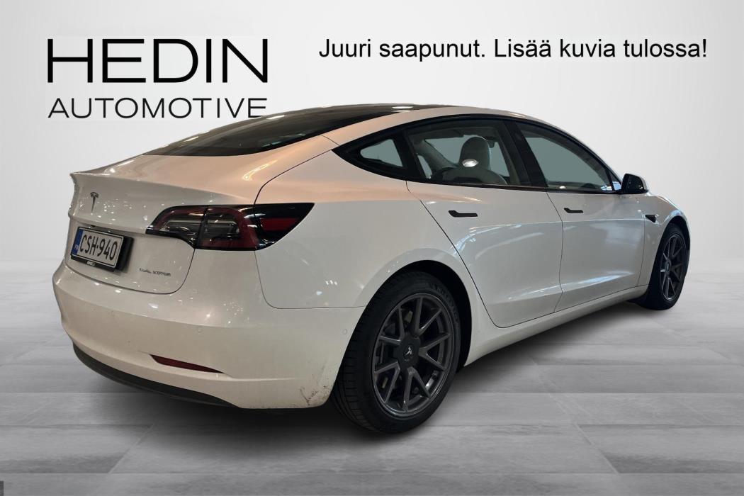 Tesla Model 3 2021