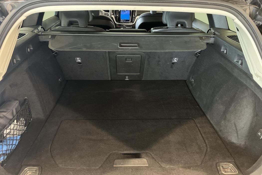 VOLVO V60 2022
