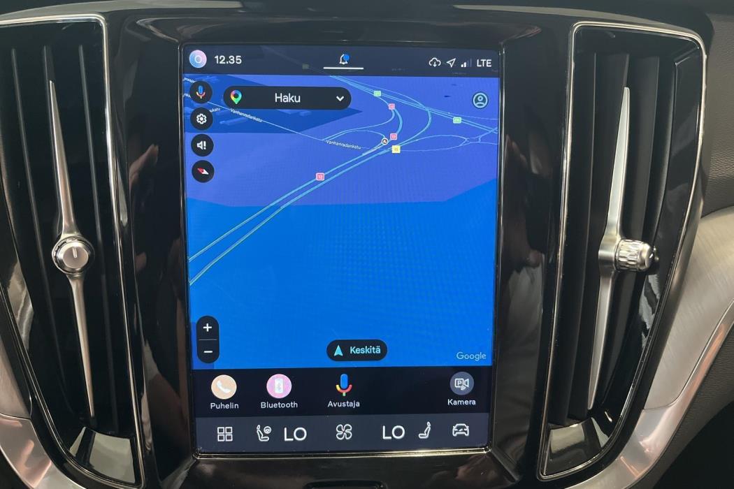 VOLVO V60 2022