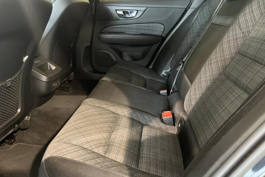 VOLVO V60 2022