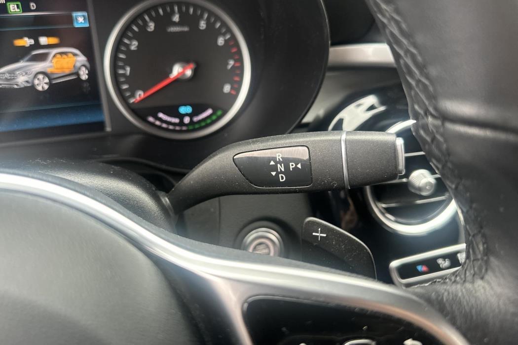 Mercedes-Benz GLC 2021