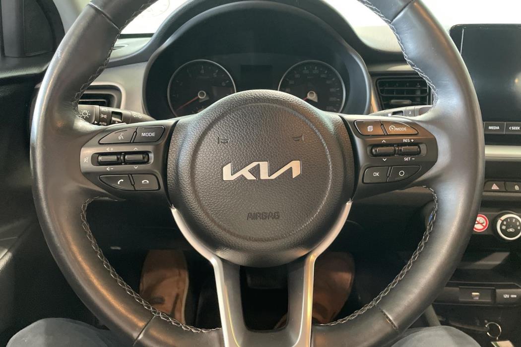 KIA STONIC 2024