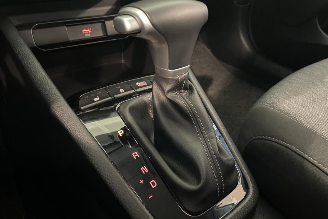 KIA STONIC 2024
