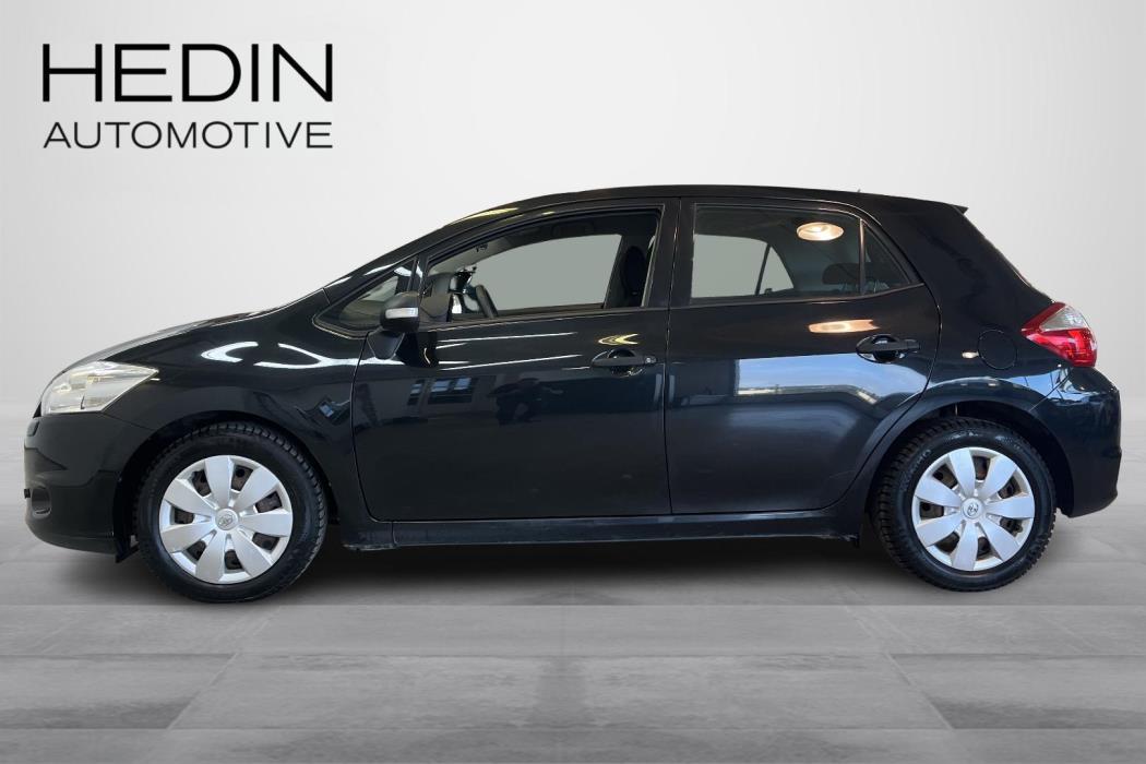 Toyota Auris 2011