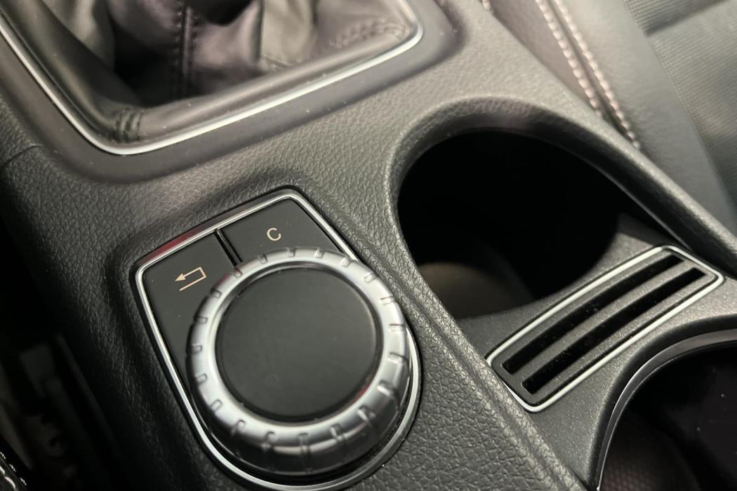 Mercedes-Benz A 2015