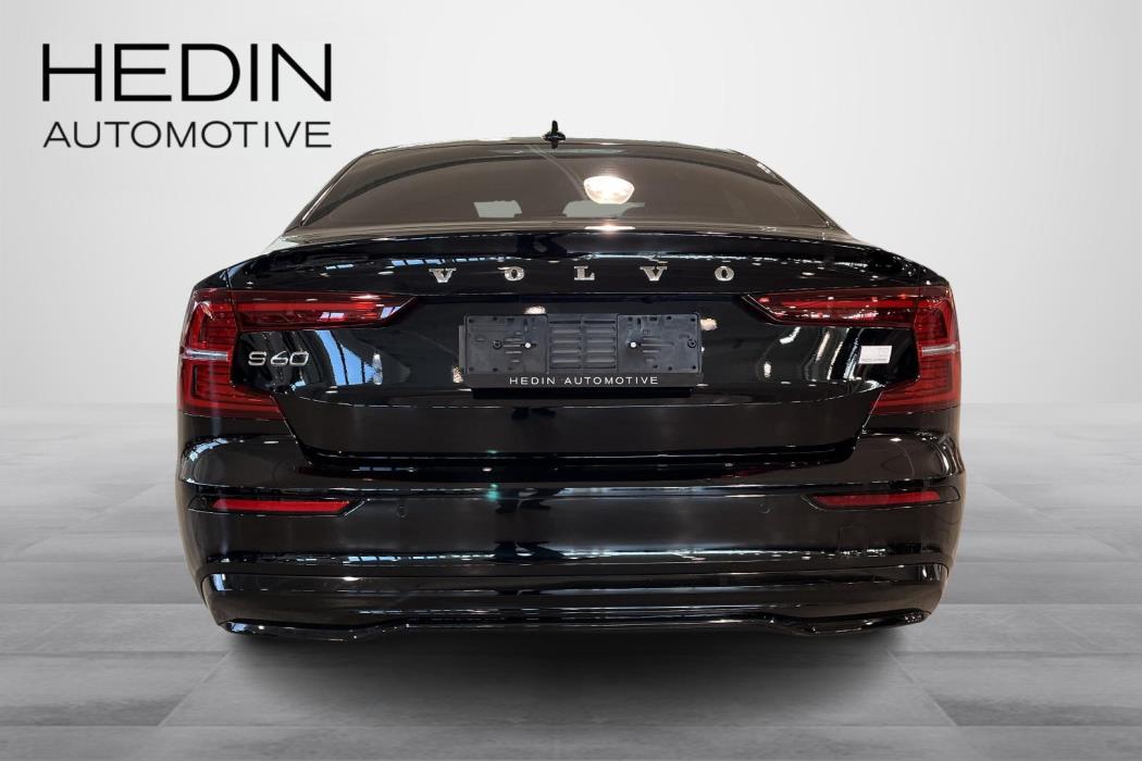 Volvo S60 2024