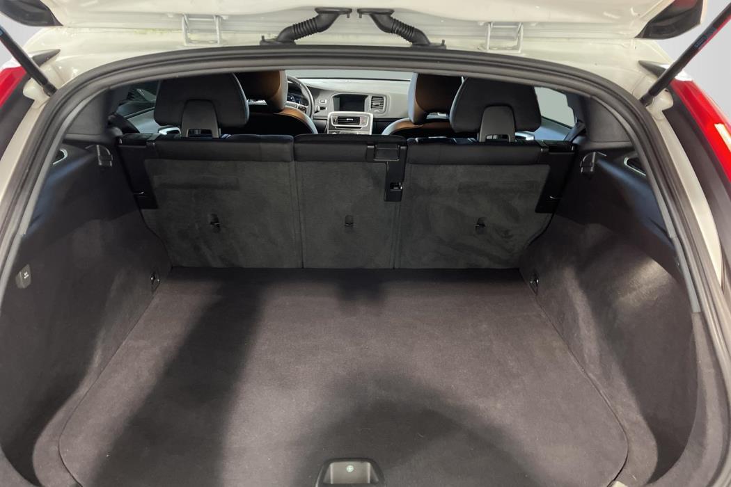 Volvo V60 Cross Country 2016