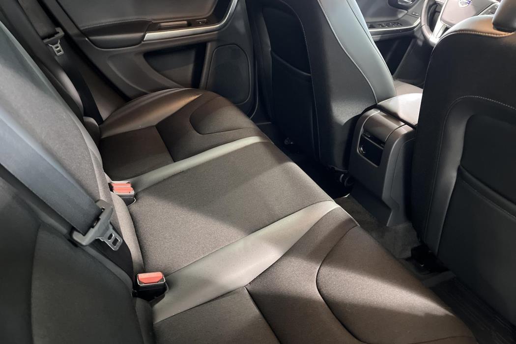 Volvo V60 Cross Country 2016