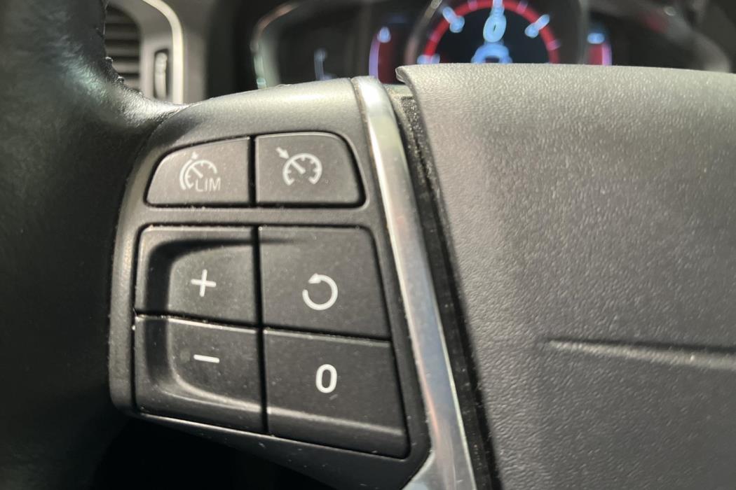 Volvo V60 Cross Country 2016