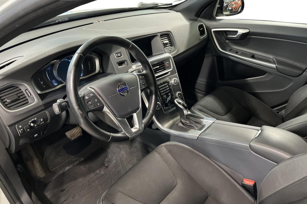 Volvo V60 Cross Country 2016
