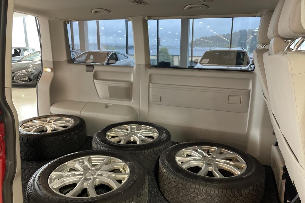Volkswagen Caravelle 2016
