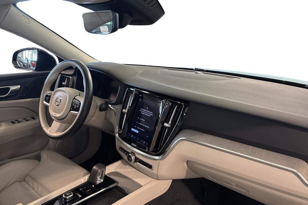 VOLVO V60 Cross Country 2023