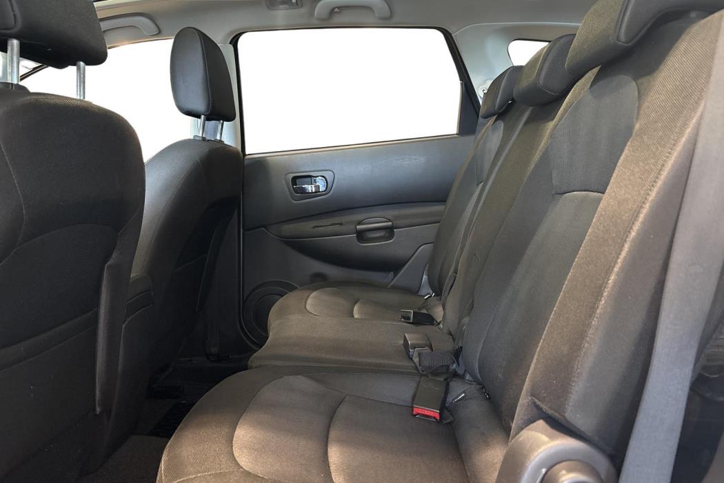 Nissan Qashqai+2 2012