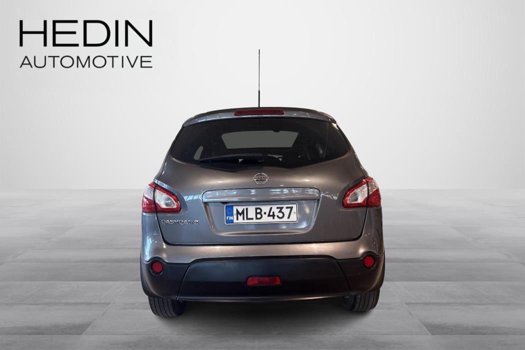 Nissan Qashqai+2 2012