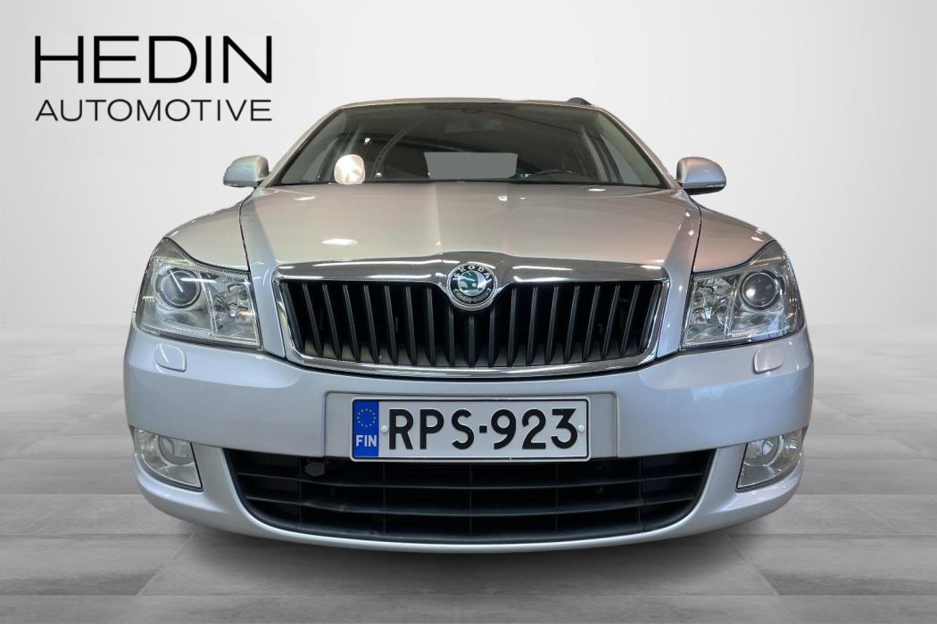 SKODA OCTAVIA 2012