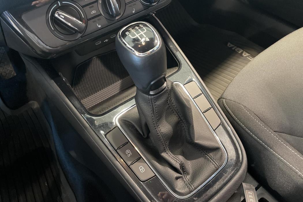SKODA FABIA 2023