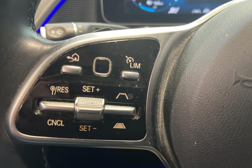 Mercedes-Benz EQC 2020