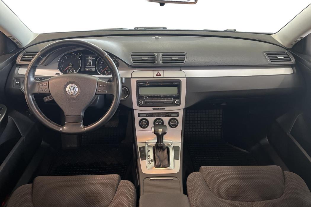 VOLKSWAGEN PASSAT 2008