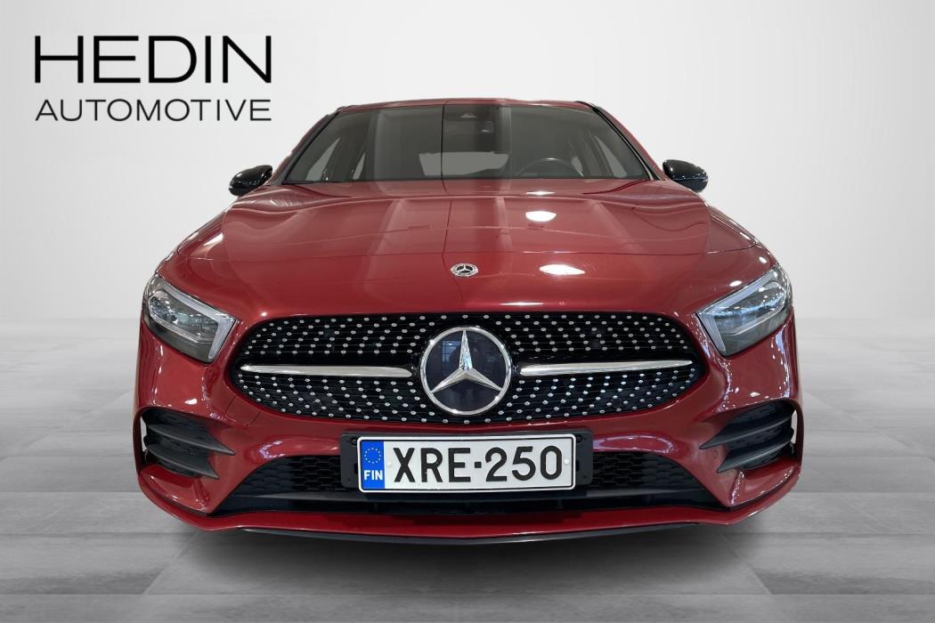 MERCEDES-BENZ A 2022