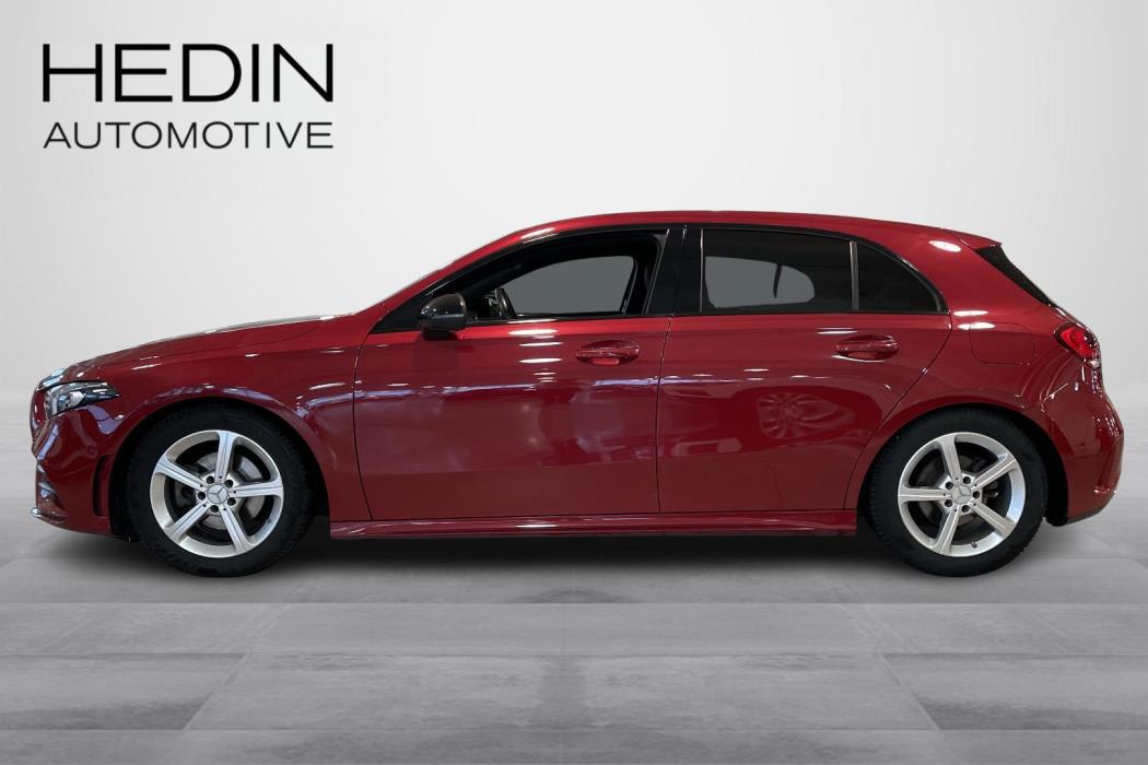 MERCEDES-BENZ A 2022