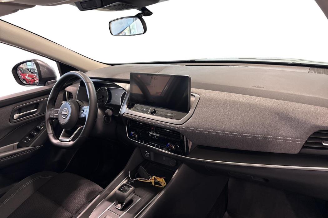 NISSAN Qashqai 2024