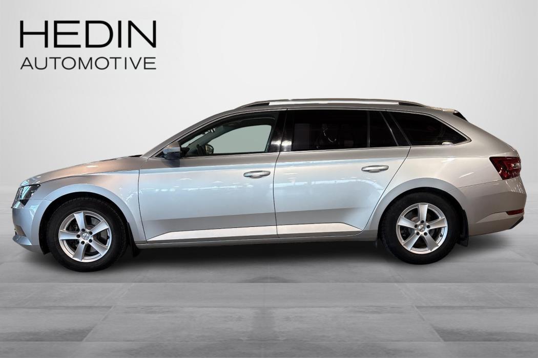 SKODA SUPERB 2019